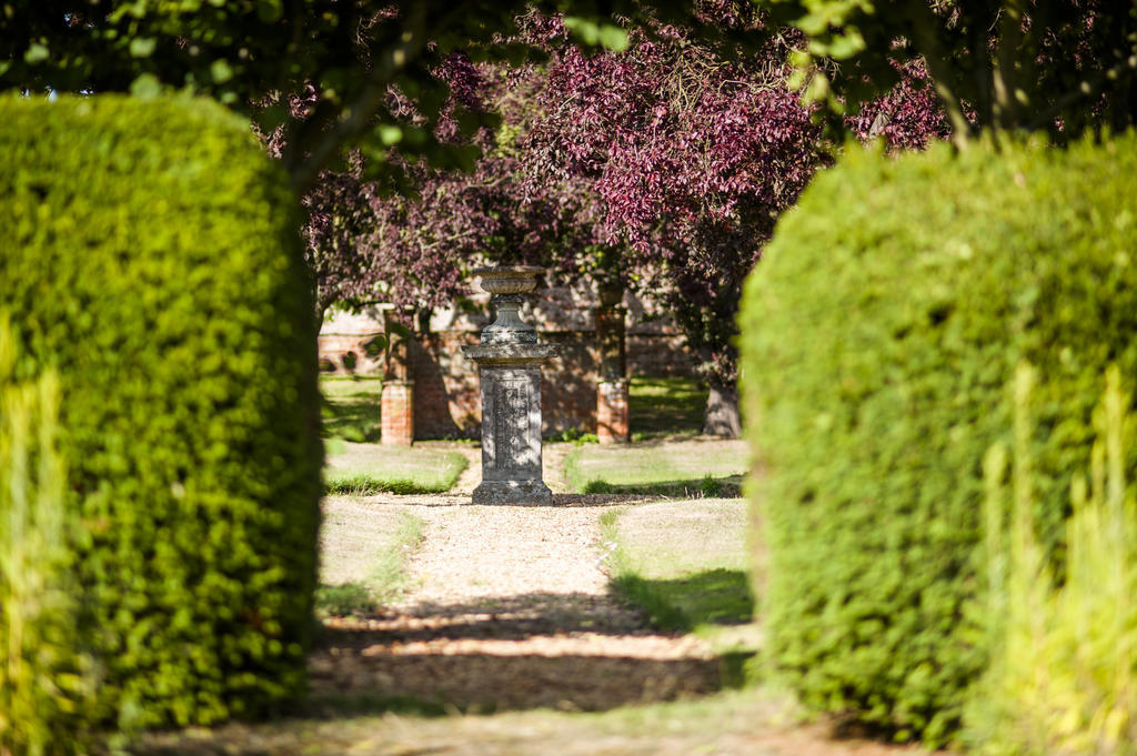 Seckford Hall Hotel & Spa Γούντμπριτζ Εξωτερικό φωτογραφία